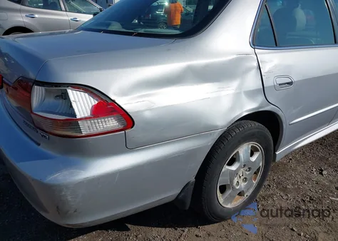 2002 Honda Accord 3.0 Ex z USA, uszkodzony, nr VIN 1HGCG16592A080981